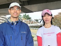 5Kmの部で優勝の西川大輔さんと北風陽子さん