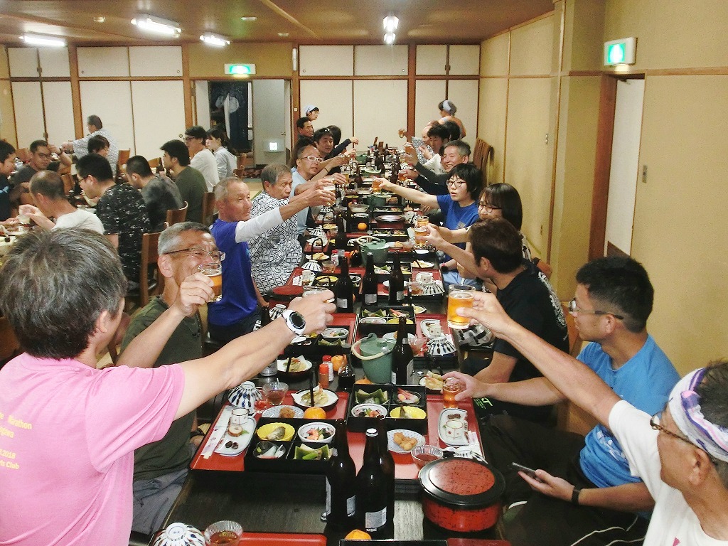 2019年小豆島マラソンツアー前日の夕食での乾杯